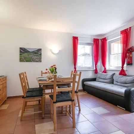 Vakantiehuis Haus Oliver 1 *