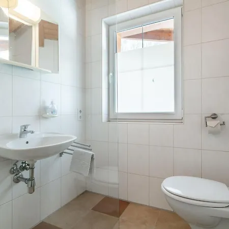 Vakantiehuis Haus Oliver 1 *