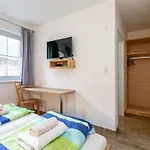 Haus Oliver 1 Лангенфельд